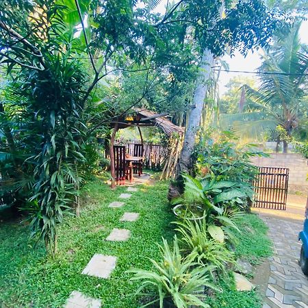 Hotel Art House Hiriketiya Dikwella Exterior foto